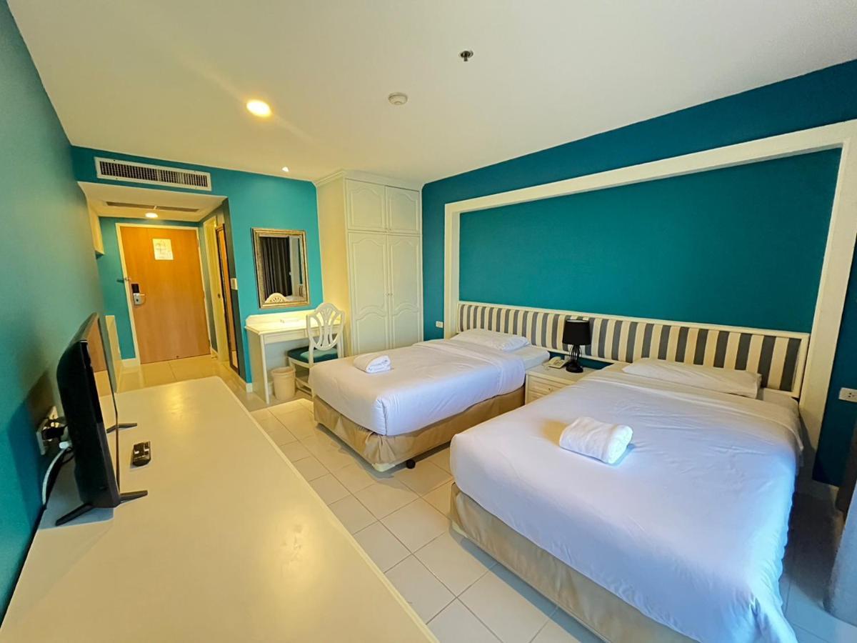 Ebina House - SHA Extra Plus Bangkok Esterno foto
