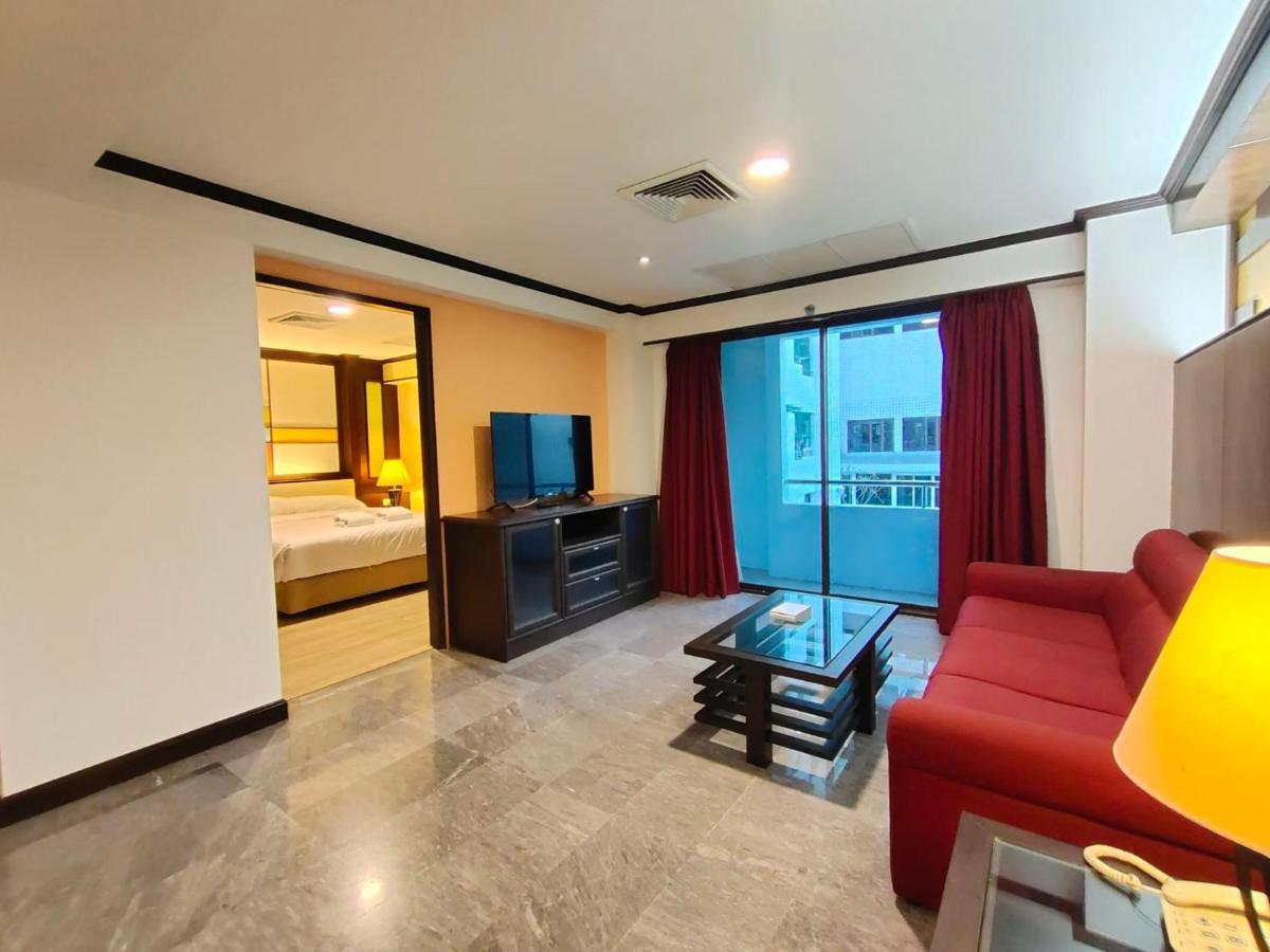 Ebina House - SHA Extra Plus Bangkok Esterno foto