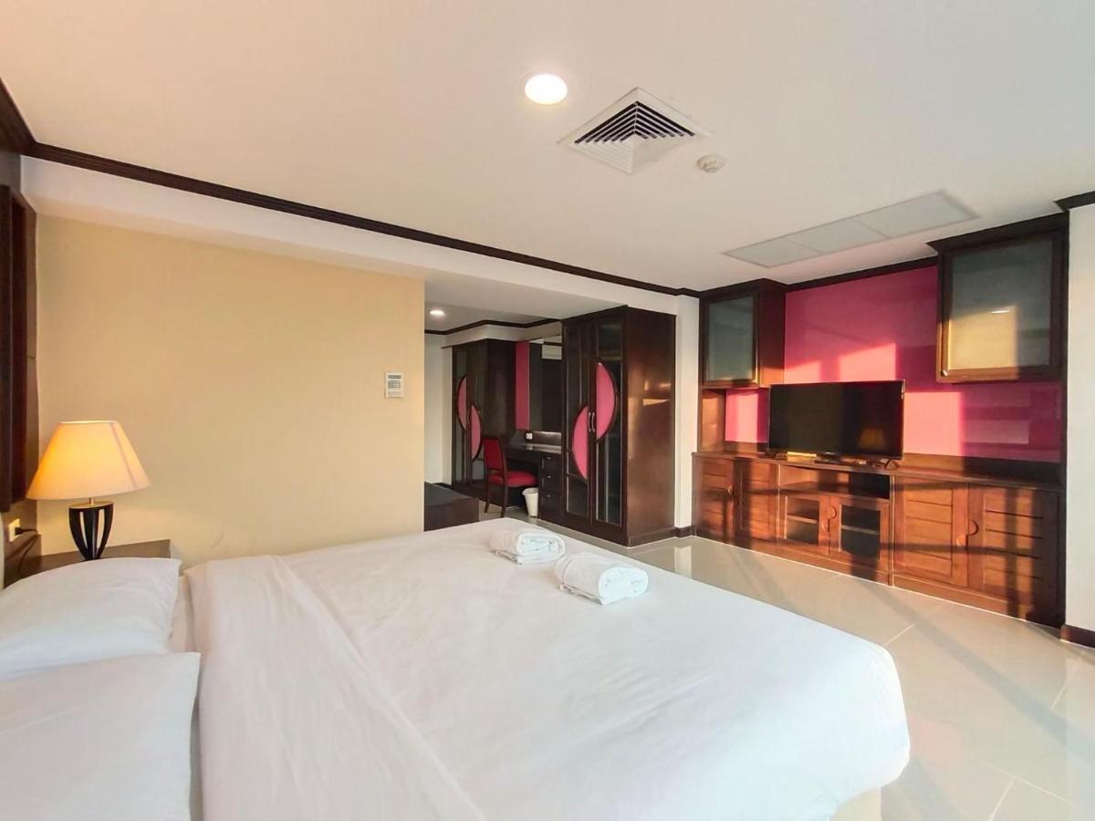 Ebina House - SHA Extra Plus Bangkok Esterno foto