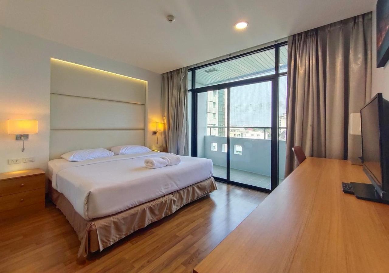 Ebina House - SHA Extra Plus Bangkok Esterno foto