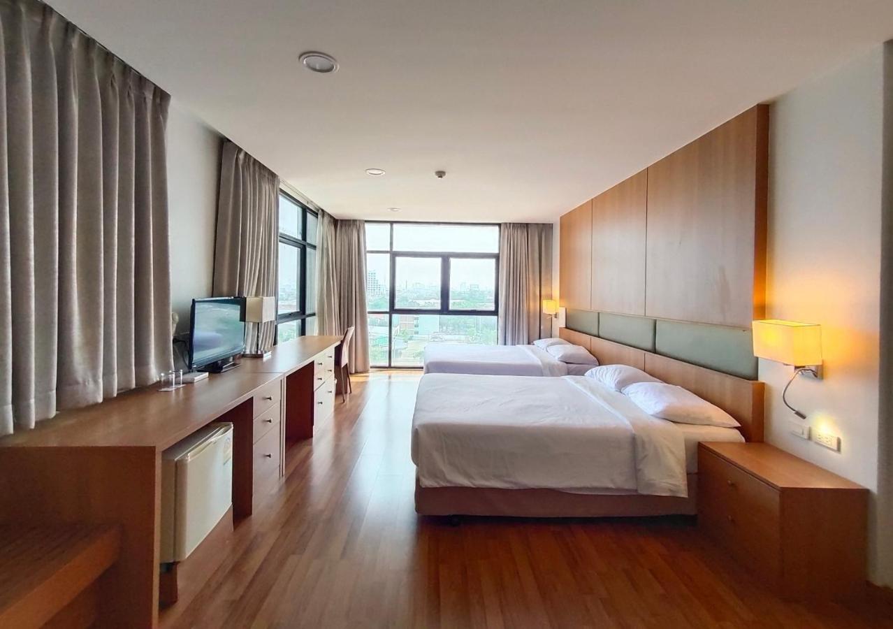 Ebina House - SHA Extra Plus Bangkok Esterno foto