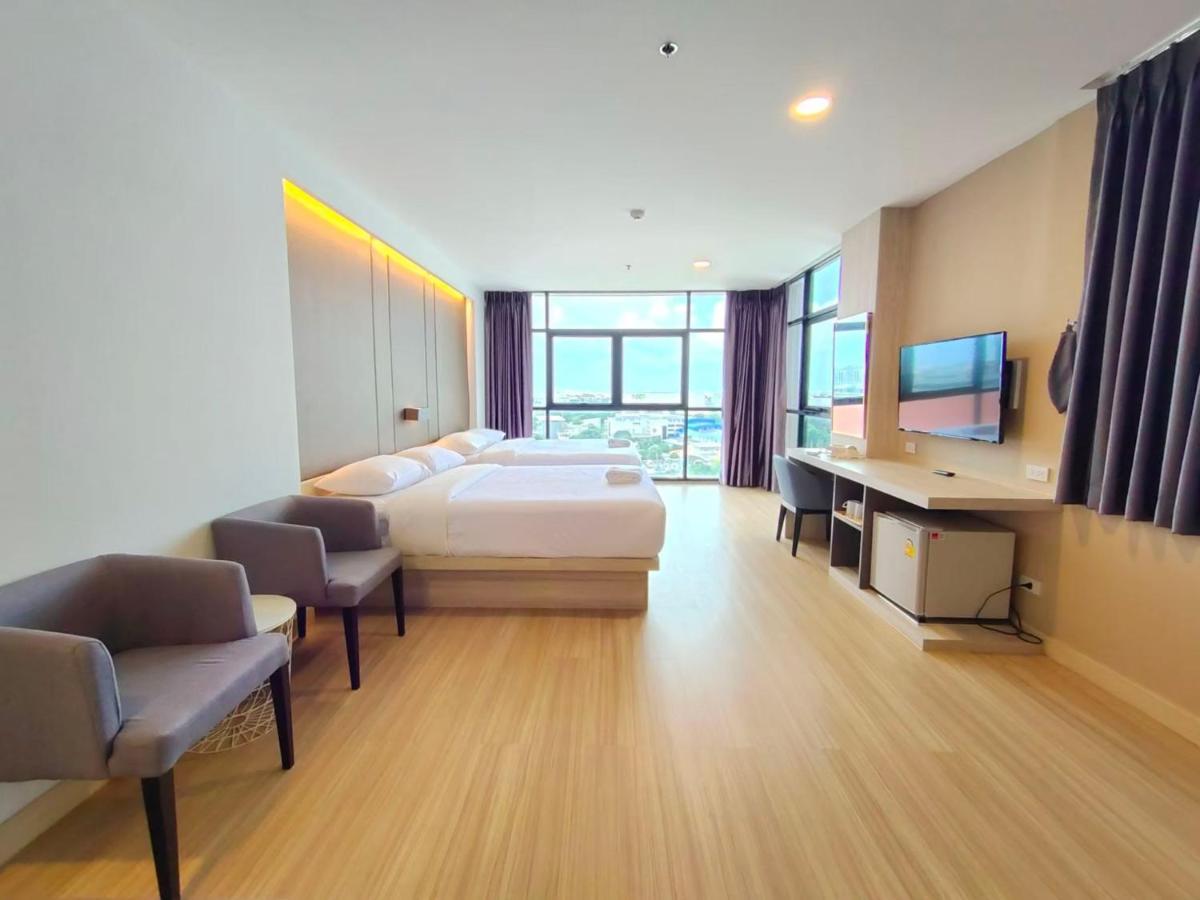 Ebina House - SHA Extra Plus Bangkok Esterno foto