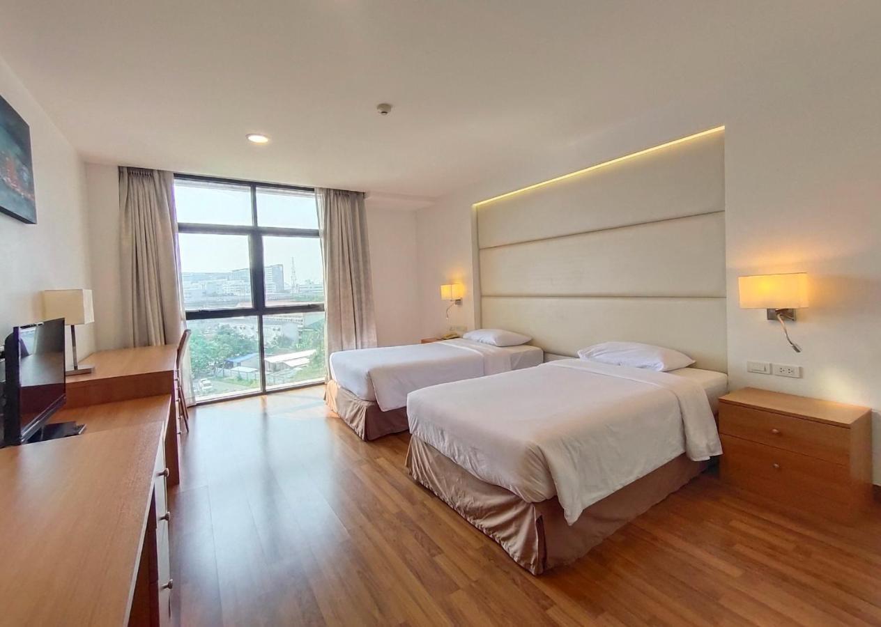 Ebina House - SHA Extra Plus Bangkok Esterno foto