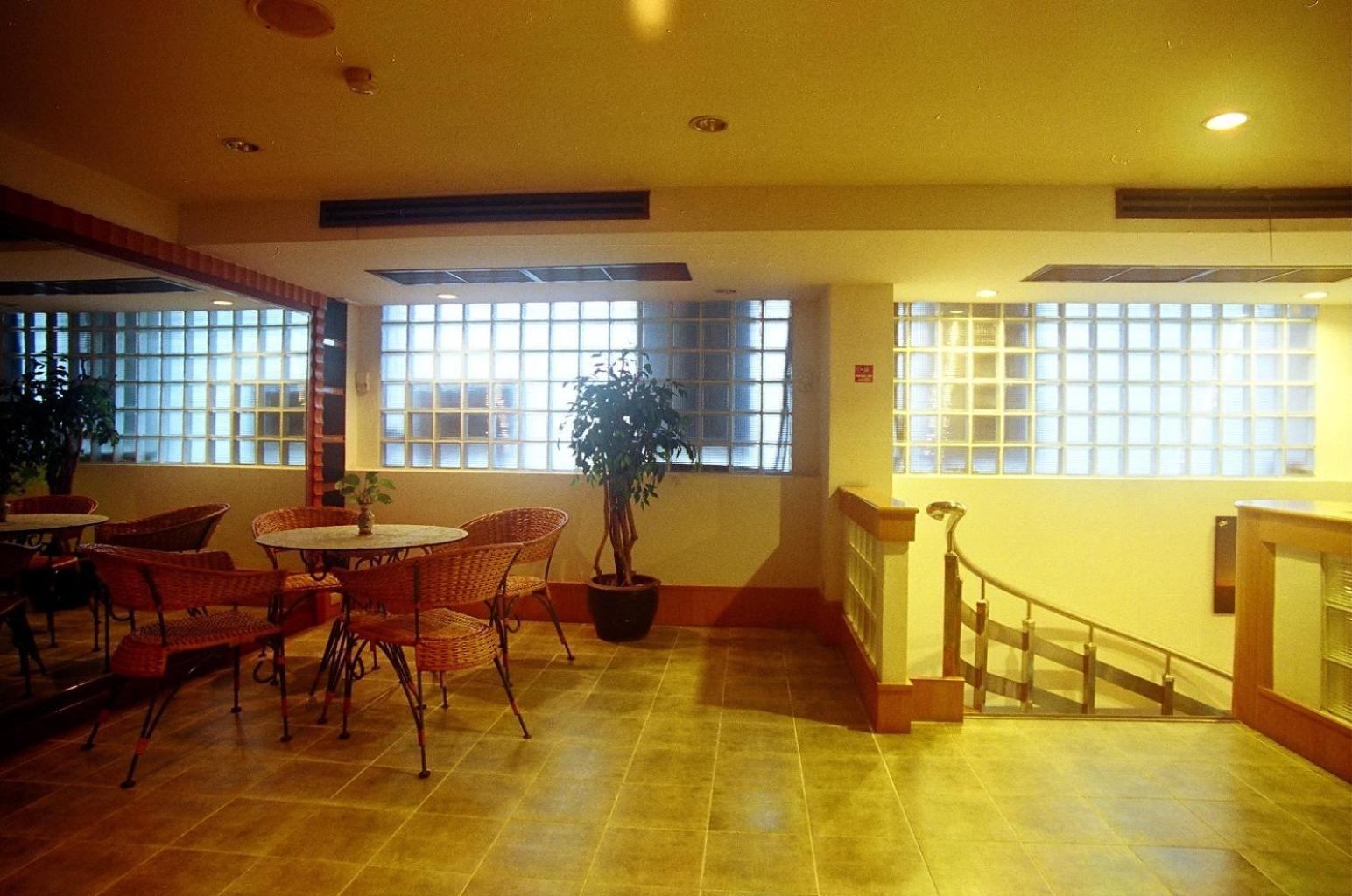 Ebina House - SHA Extra Plus Bangkok Esterno foto